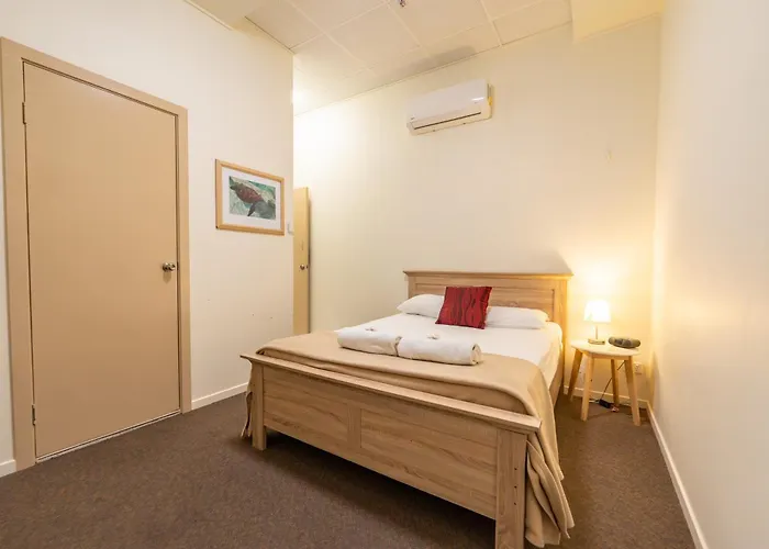 Motel: Acacia Ridge Hotel